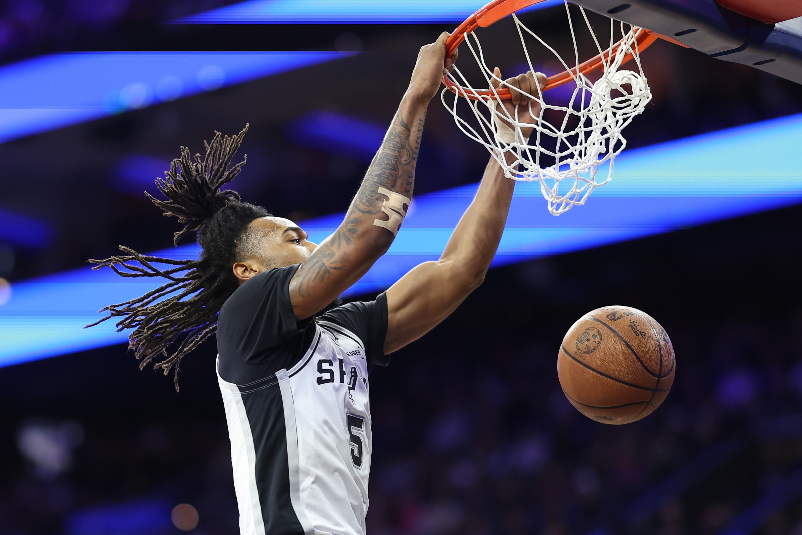 Kaiyun网页版-米奇:卡斯尔在对阵76人时强势发挥 成为球队取胜的关键因素之一